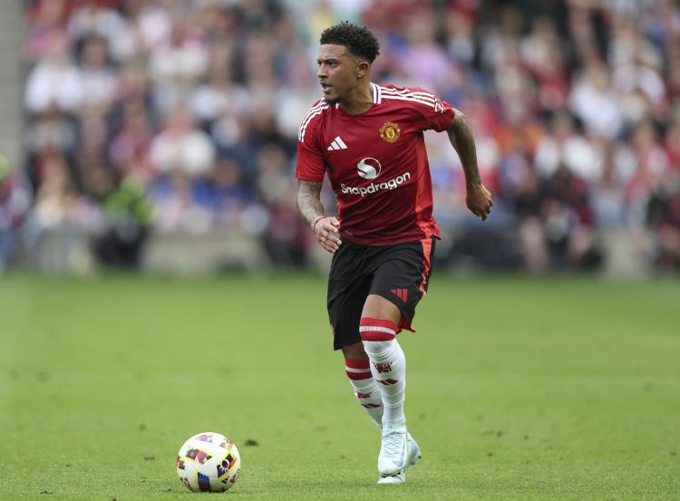 俱乐部是否, 相比之下 俱乐部是否, 相比之下