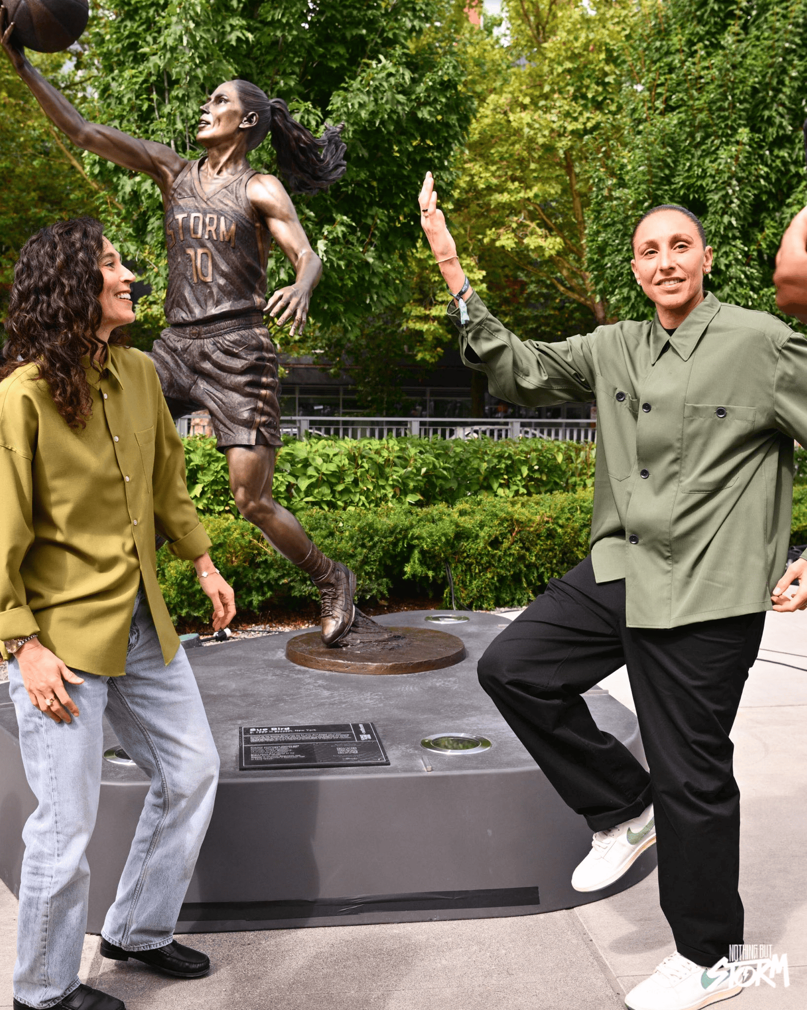 img, 获得雕像球