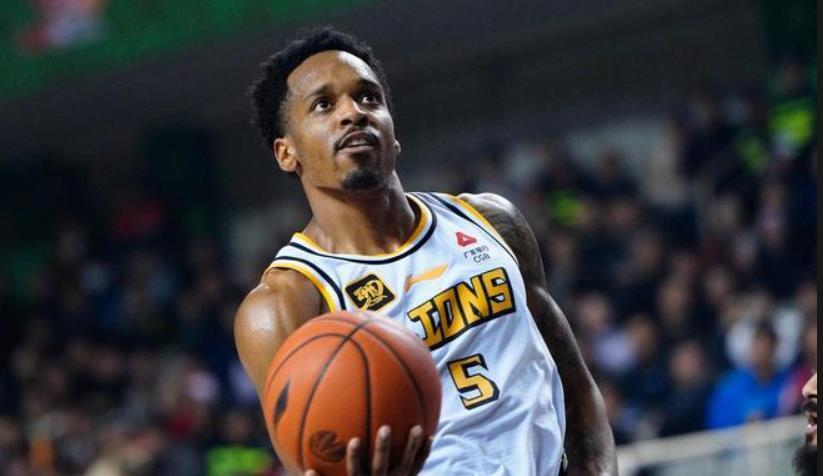 的年龄也确 的年龄也确