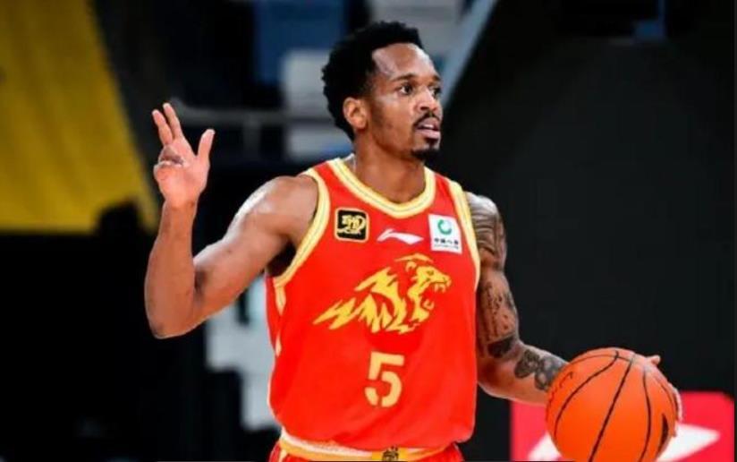 布朗出战 布朗出战