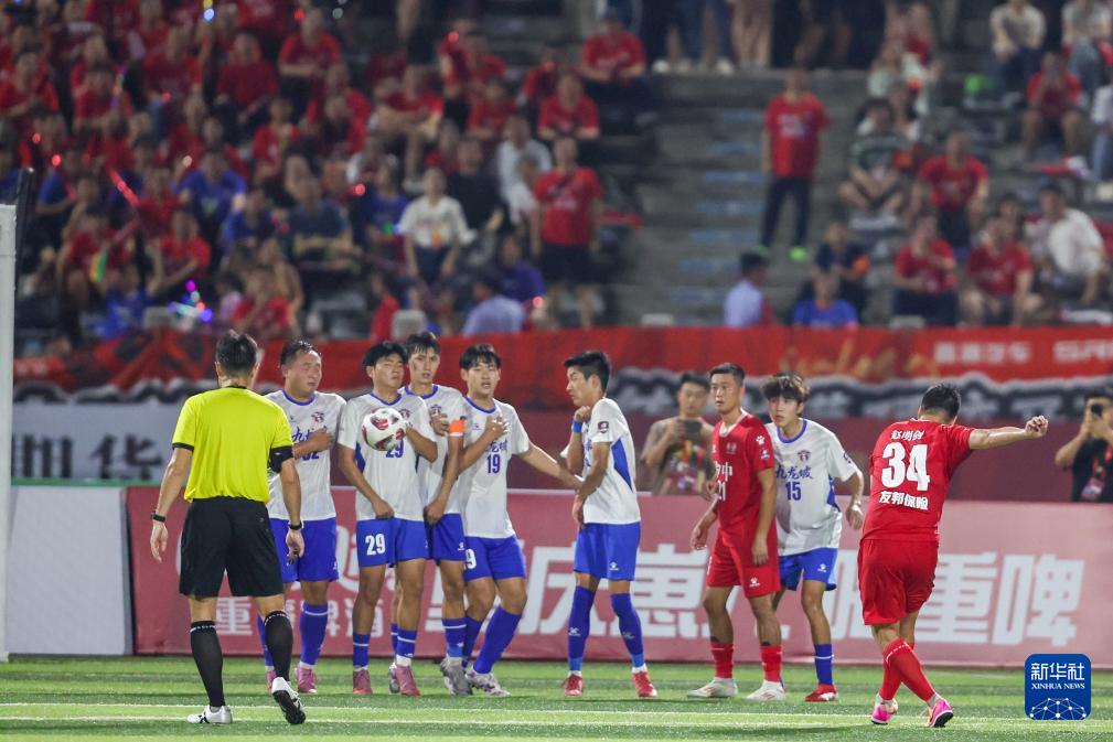 育场开赛 育场开赛