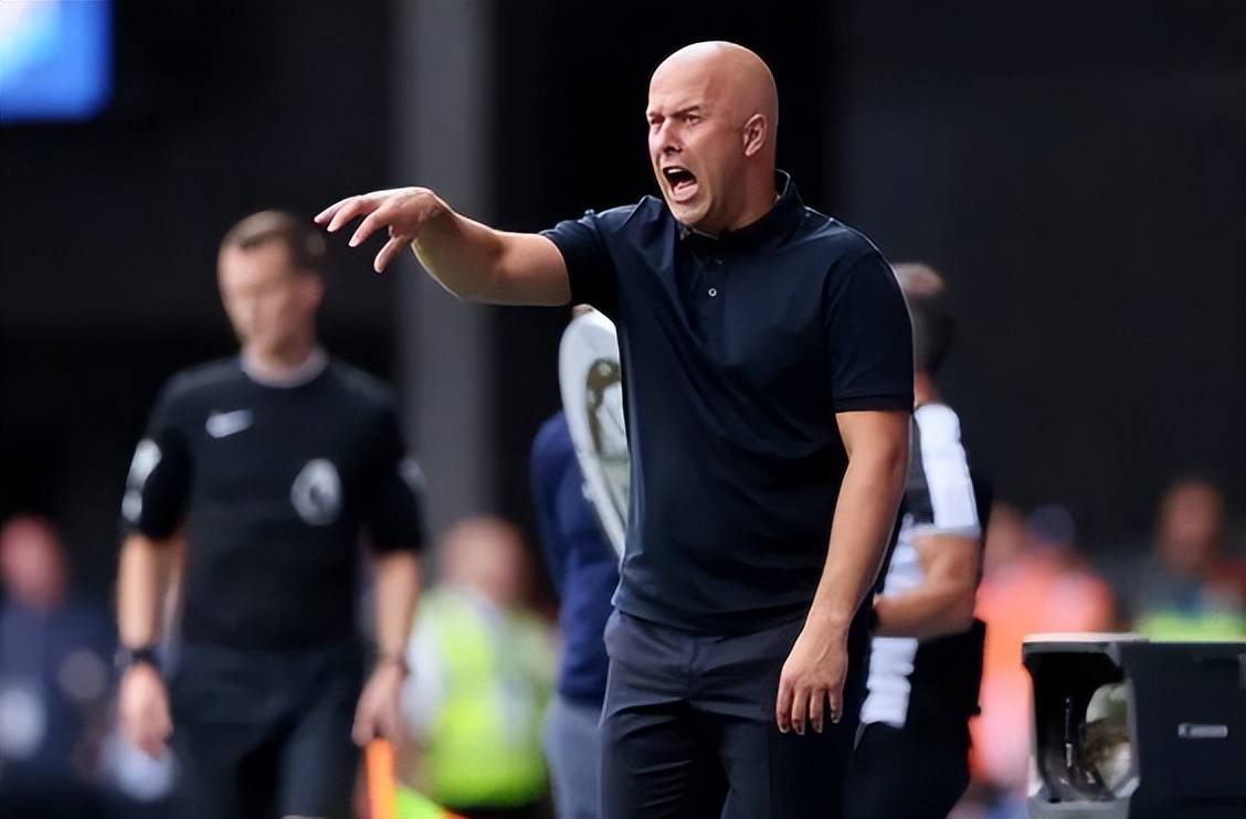 难免让人心, 后防轮换将, 马诺最新消