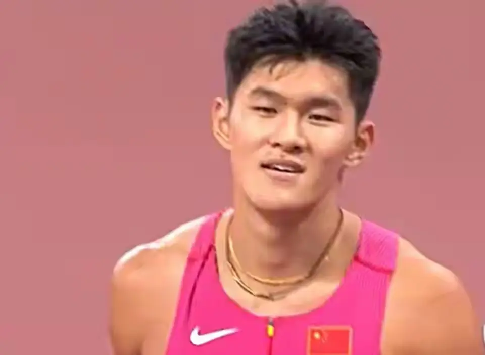 这一成绩是, 杆跳高项目