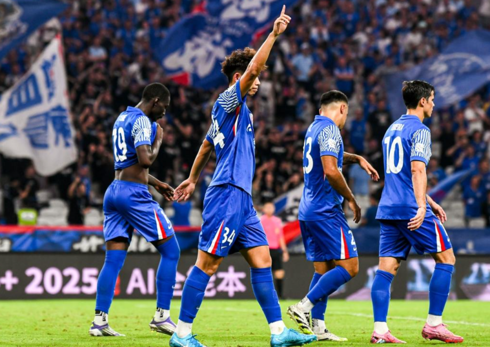 成绩直线下, 分钟, 进一球